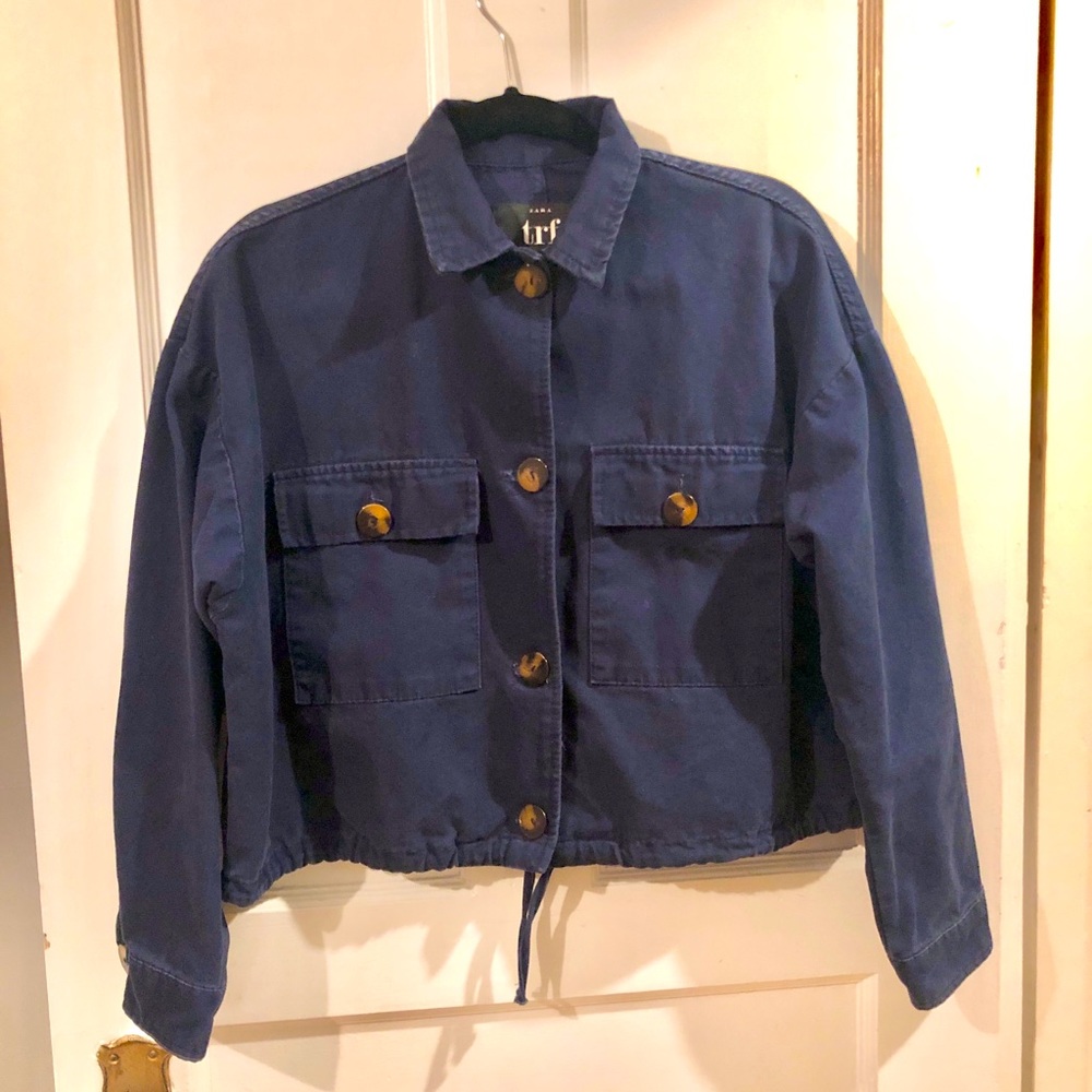 Zara TRF oversized, cropped jacket, navy blue. Size small.